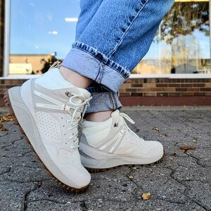 MERRELL WILDWOOD MID HIKER - WHITE NWT